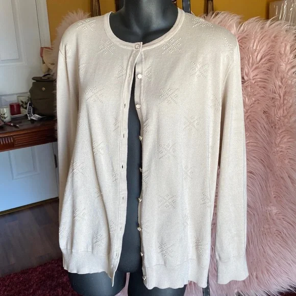 Cream lightweight sweater
